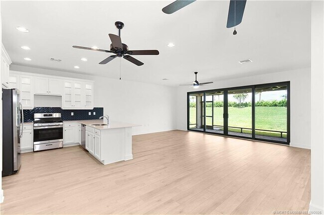 Foto del edificio - 12319 SW Blue Mangrove Pkwy