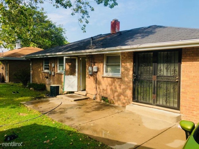 Building Photo - 3 br, 1.5 bath House - 16648 Thornton