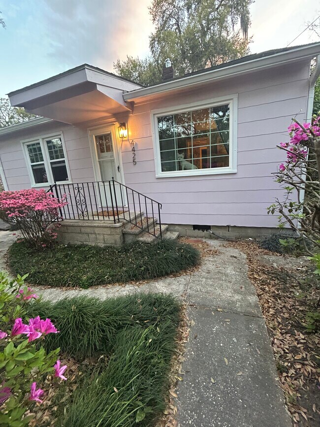 Foto del edificio - 4425 Holmes Ave