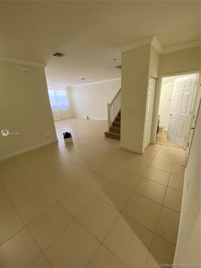 Building Photo - 16530 SW 42nd Terrace