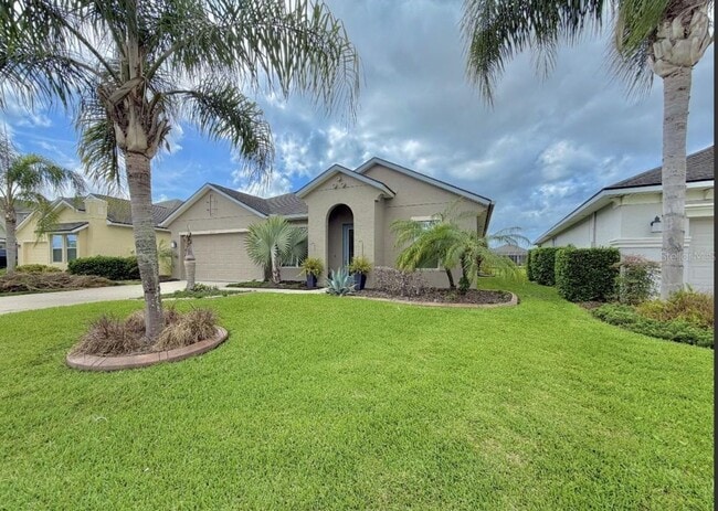 Building Photo - Beautiful Port Orange 4 Bedroom 2 Bathroom Pool Home