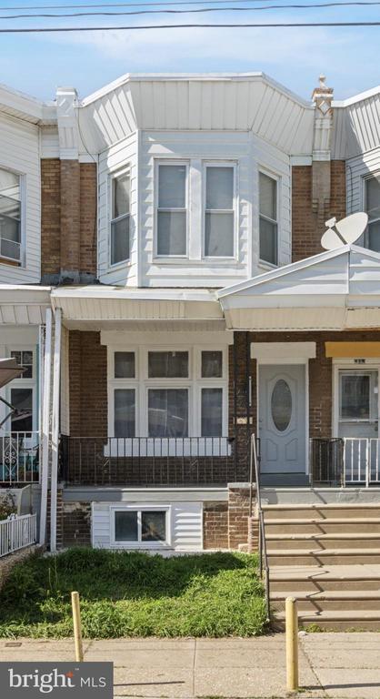 Building Photo - 127 W Albanus St