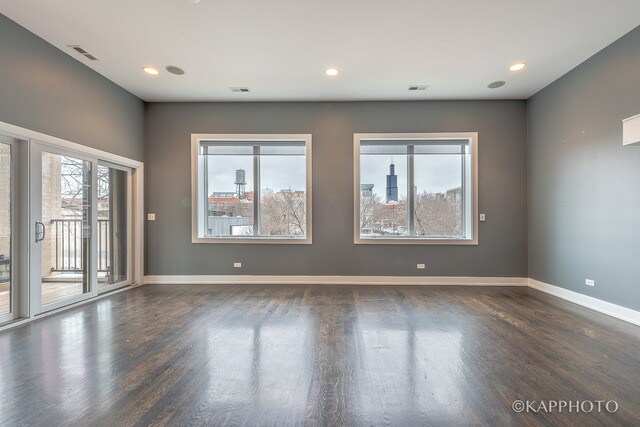 Foto del edificio - 6 N Throop St