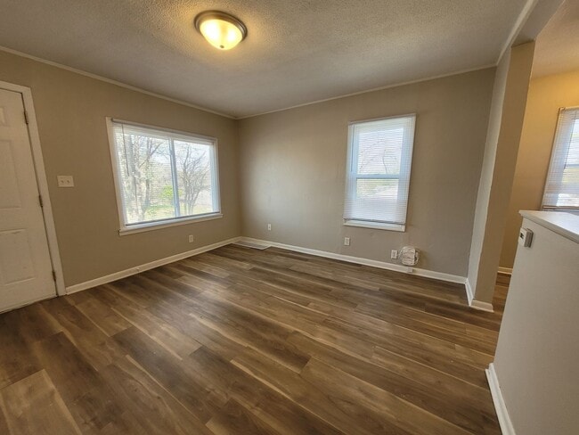 Foto del edificio - Pet Friendly Home near SW 9th, minutes fro...