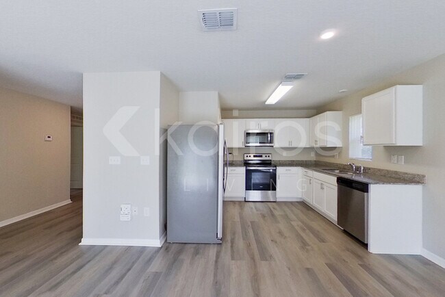 Building Photo - 287 Parkview Dr