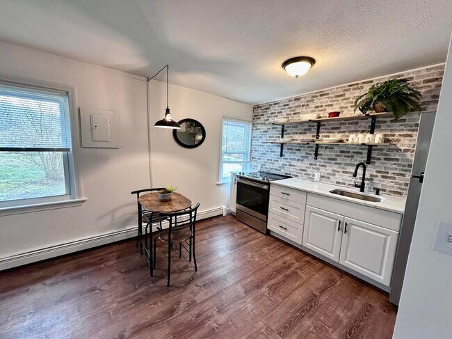 Photo - 630 Palmer Ave Apartments