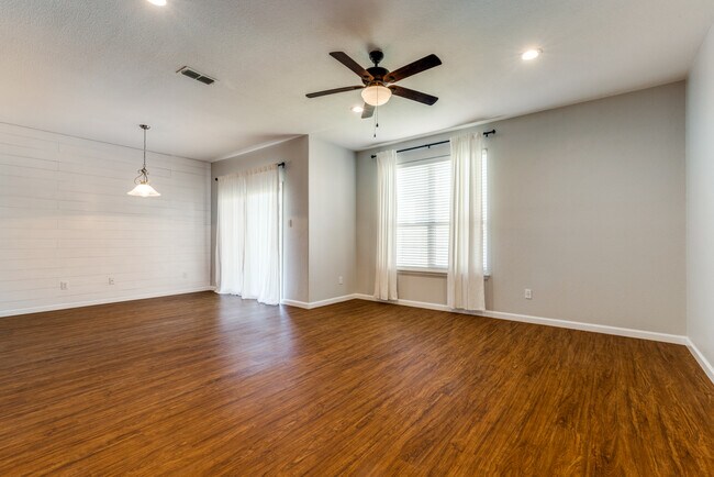 Building Photo - 4110 Legend Trail