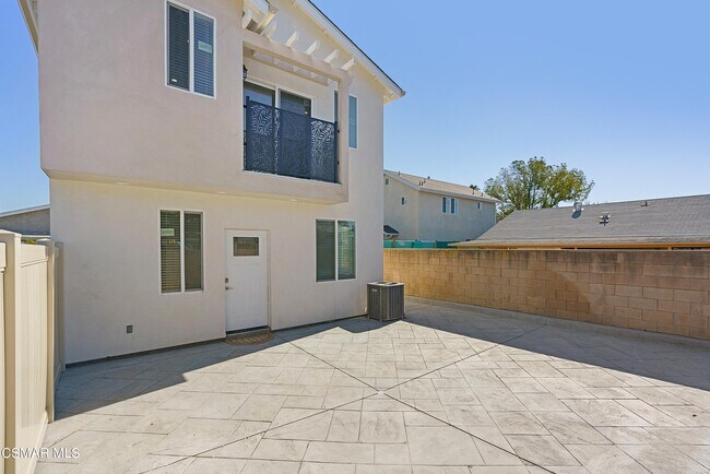Building Photo - 21824 Elkwood St