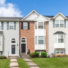Building Photo - 1784 UPPER Ln