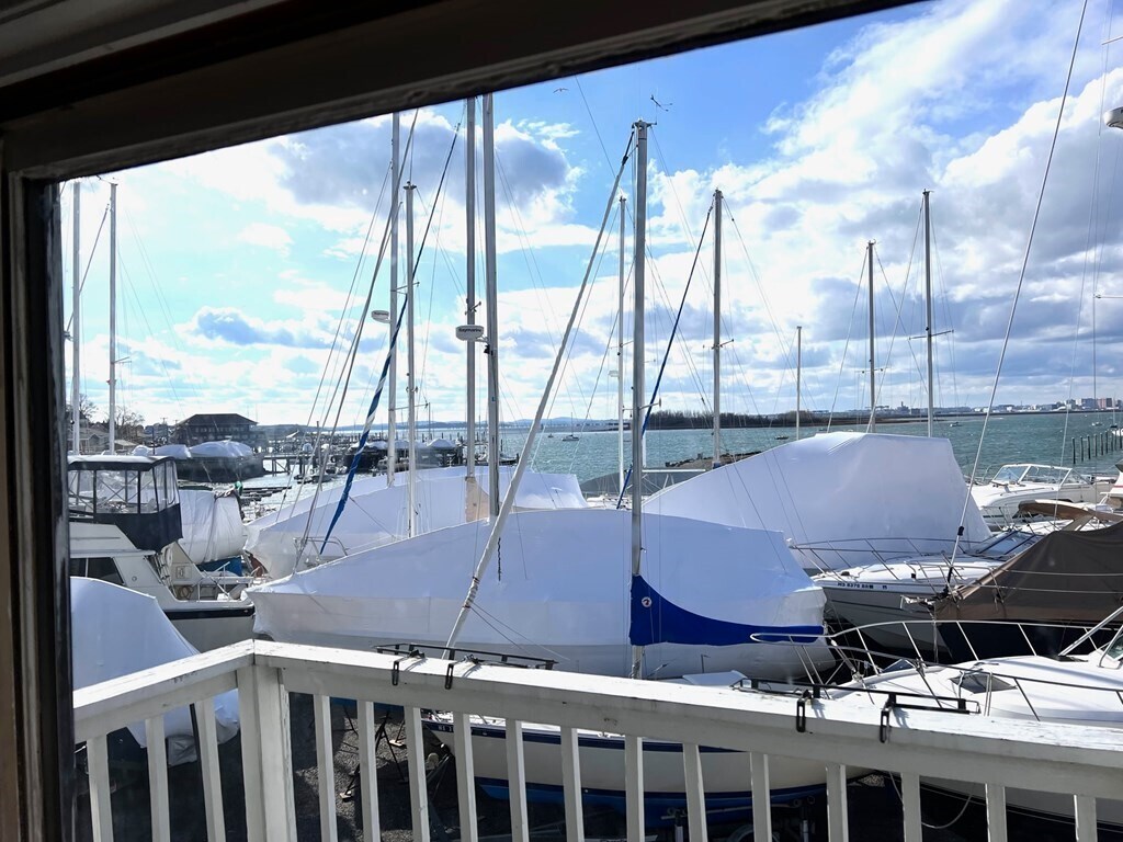 501 Shirley St Unit right, Winthrop, MA 02152 Apartment for Rent in Winthrop, MA