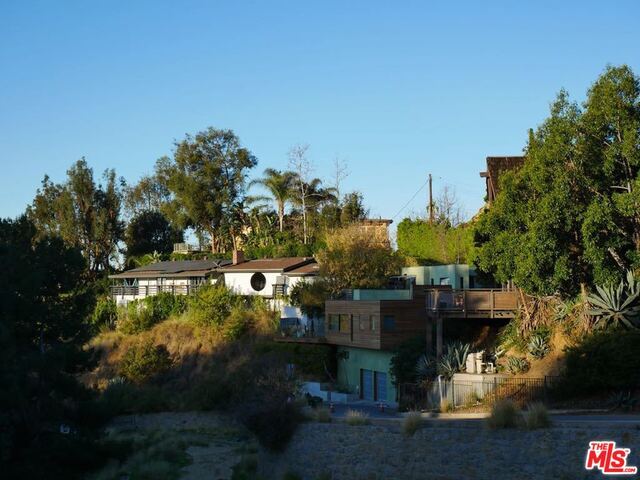 Building Photo - 6111 Mulholland Hwy