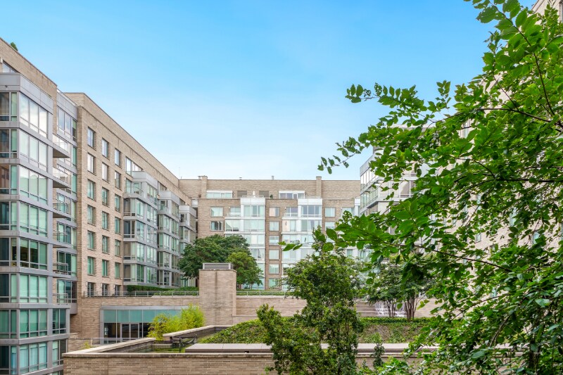 Foto principal - 2201 L St NW