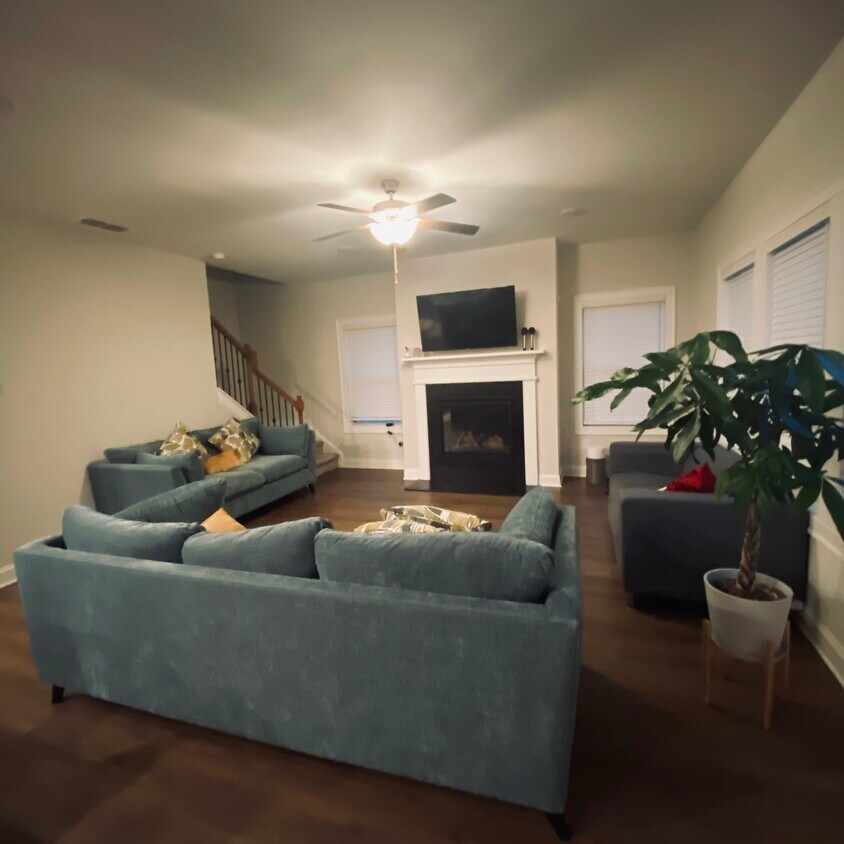 Building Photo - 4356 Bethany Manor Dr