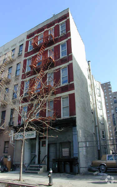 Building Photo - 311 E 105th St