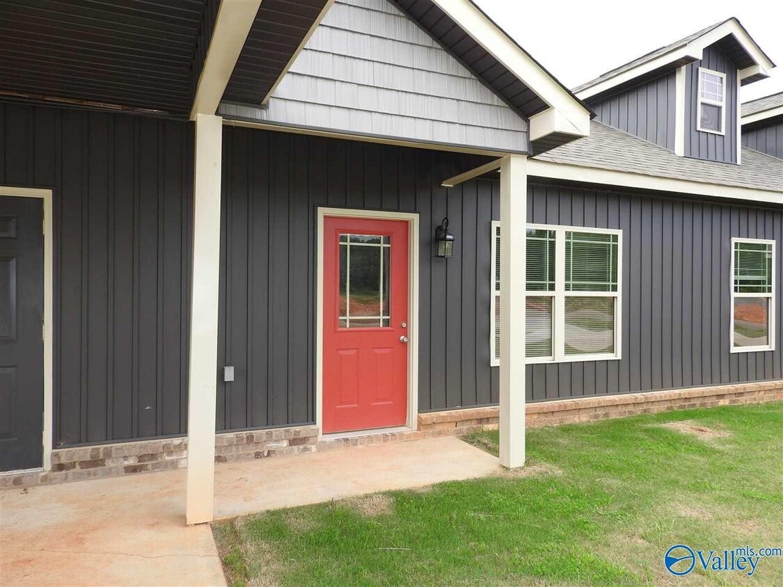 104 Blue Heron Way, Hazel Green, AL 35750 Townhome Rentals in Hazel