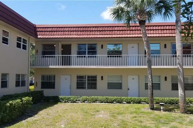 Foto del edificio - 49 Woodland Dr