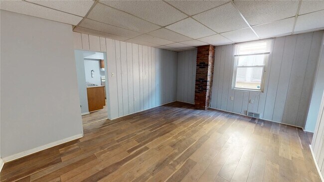 Building Photo - 447 Hays Avenue Unit 2