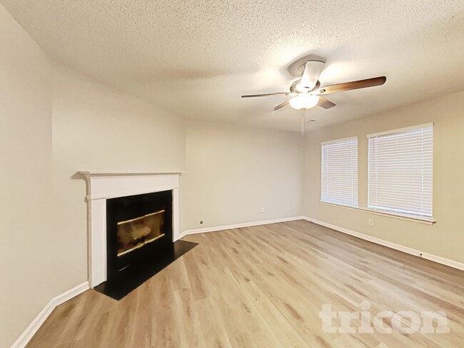 Building Photo - 5472 Brickleberry Way