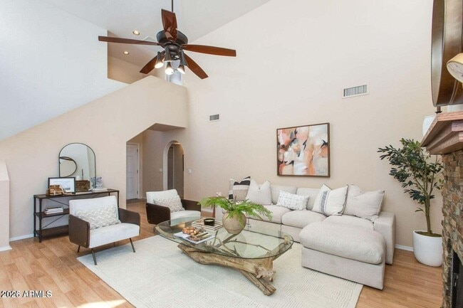 Building Photo - 2647 N Miller Rd