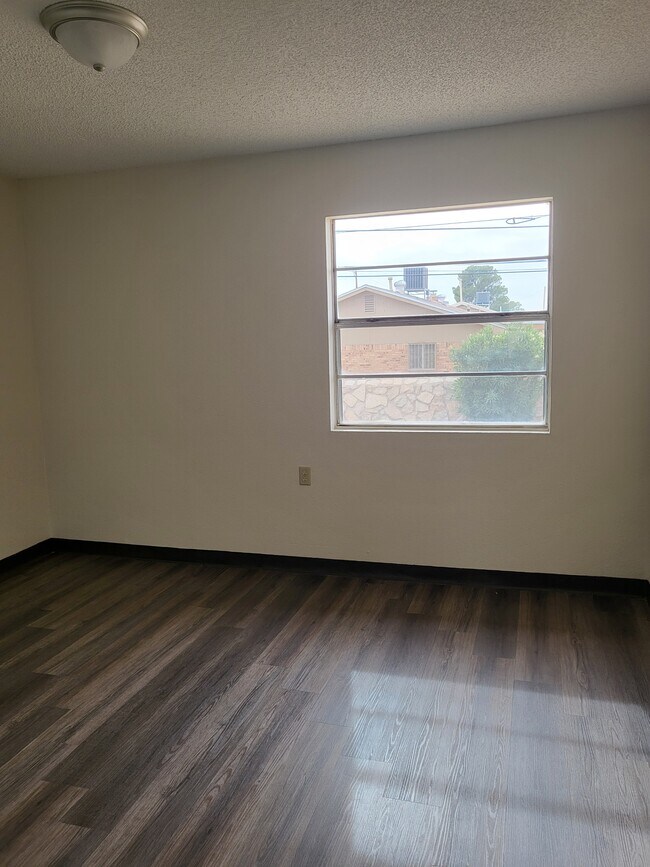 Foto del edificio - 5310 Blanco Ave