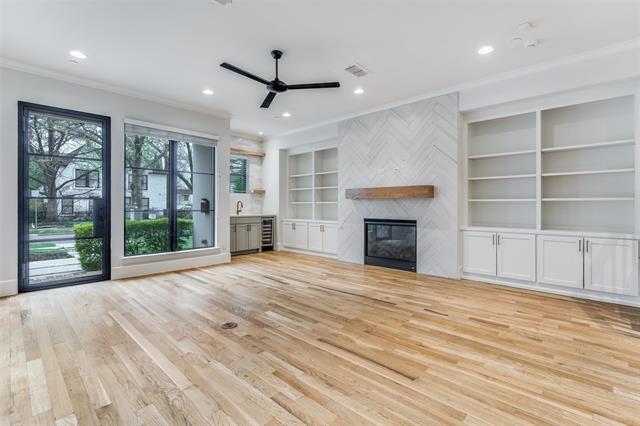 Foto del edificio - 4336 Emerson Ave