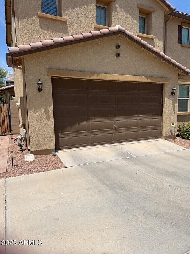 Building Photo - 6843 E Peralta Cir