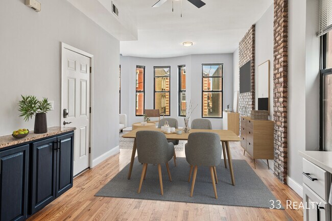 Foto del edificio - 1337 W Huron St