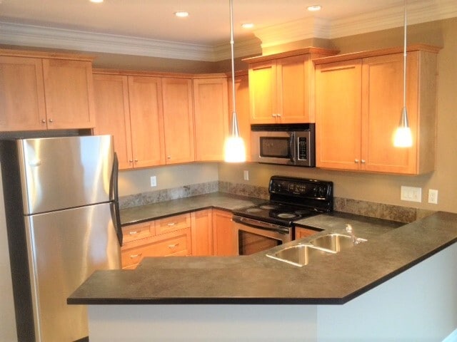 Building Photo - 45595-45595 Tamihi Way