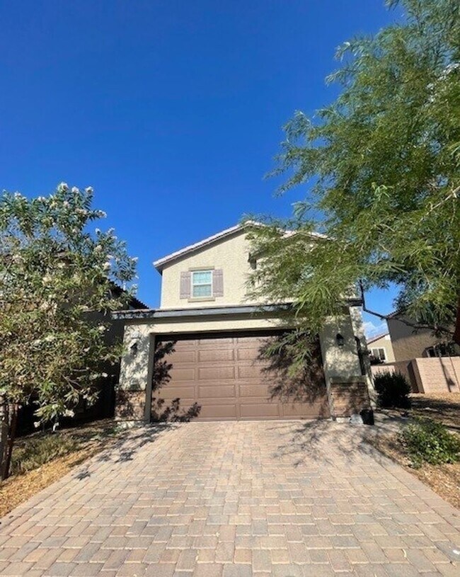 Building Photo - Beautiful South West Home-Coming Soon-8/21/26!