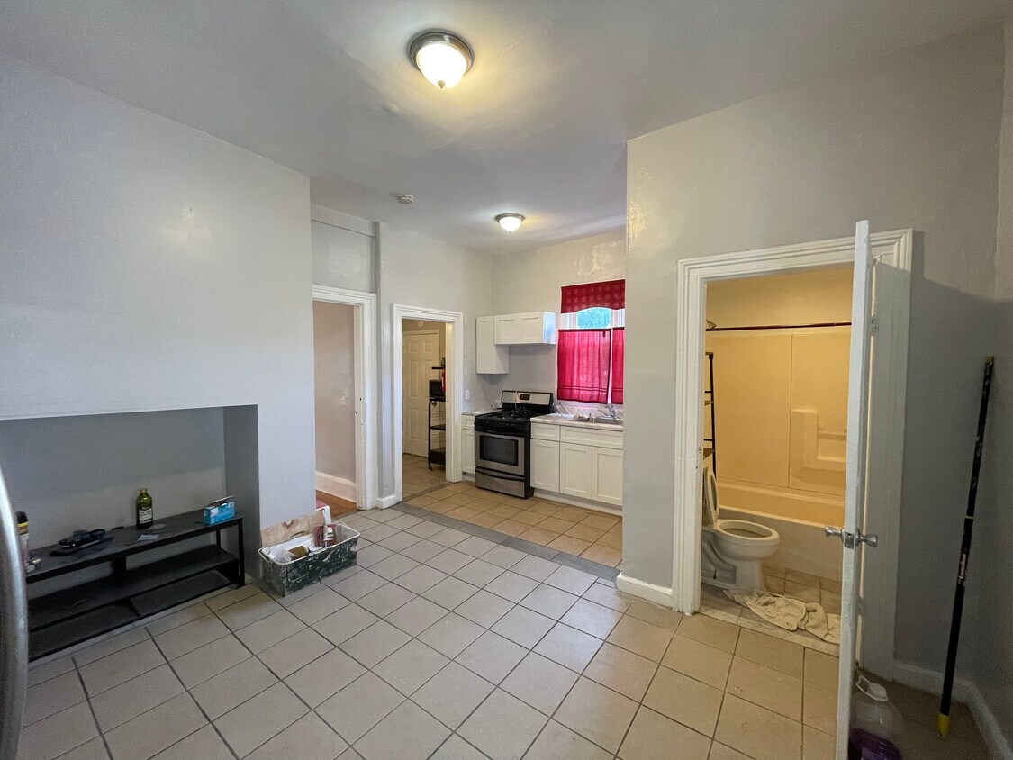 Foto principal - 62 Dehart Pl