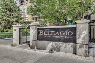 Building Photo - 300 Bloor St E