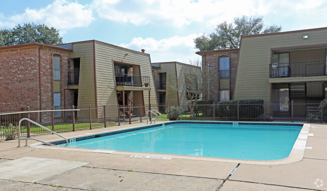 Arlington Plaza Apartments