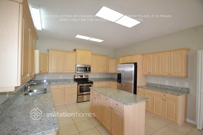 Foto del edificio - 6351 Rock Creek Cir