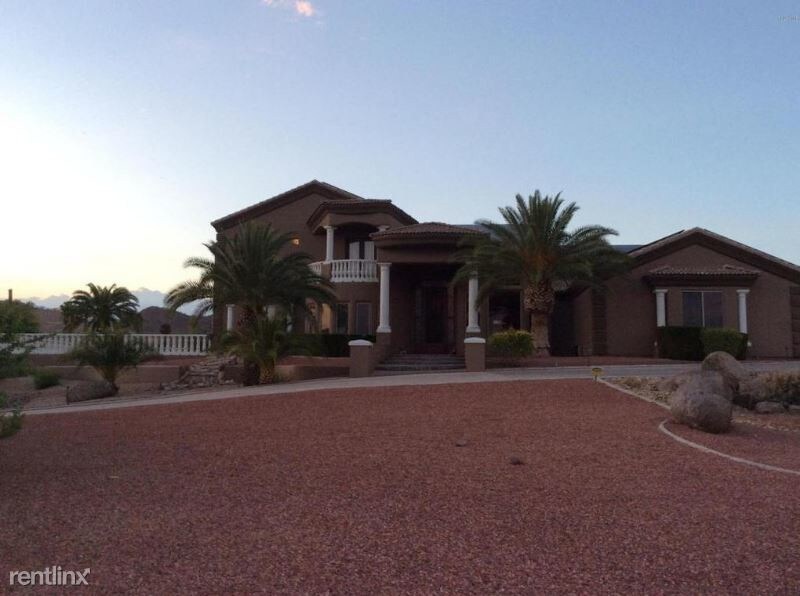 Foto principal - 5 br, 3.5 bath House - 8706 E Oak St