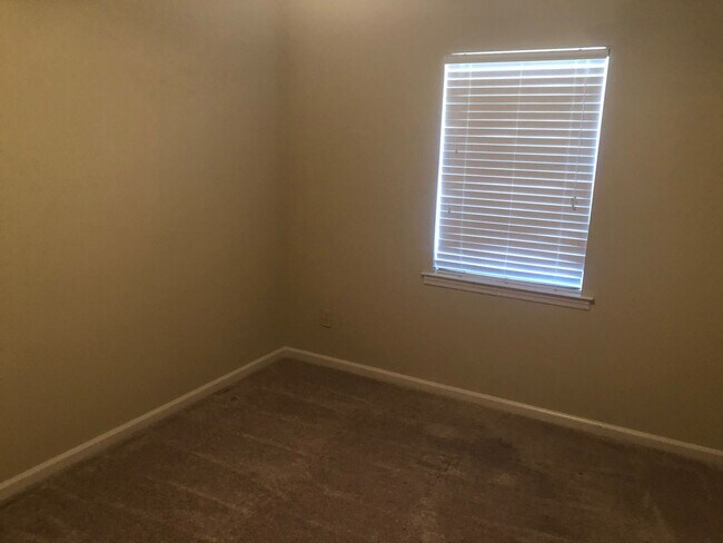 Foto del edificio - 3 Bedroom 2 Bath Duplex in Opelika