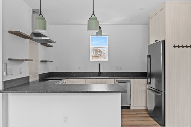Foto del edificio - 609 E 5th St
