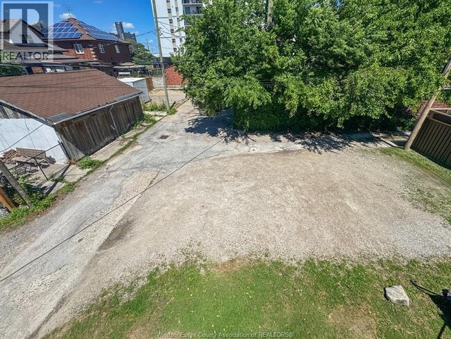 Building Photo - 130 Elm Ave