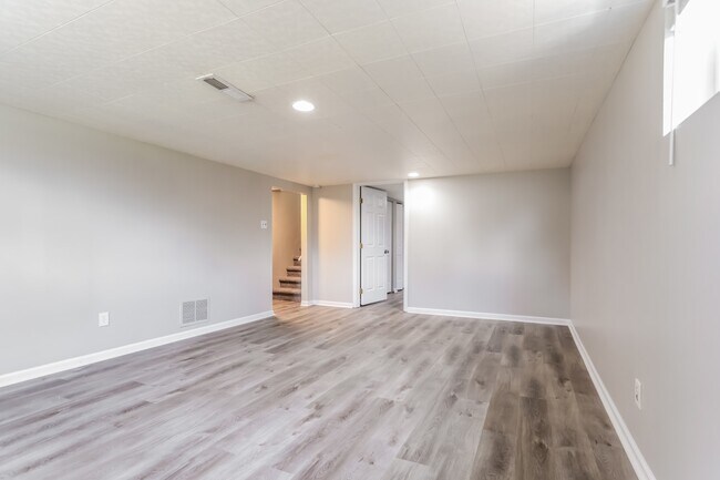 Building Photo - 2727 S Stuart Street