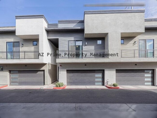 Photo - 142 E Hearne Way Townhome