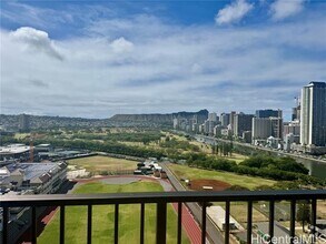 Building Photo - 2444 Hihiwai St