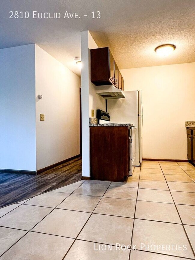 Foto del edificio - Your Modern Comfort in Anoka for $1,299/mo...