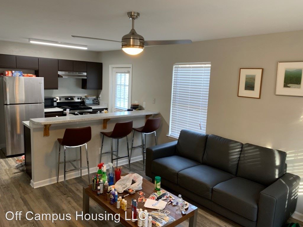 Primary Photo - 3 br, 3 bath Room For Rent - Perry Osceola