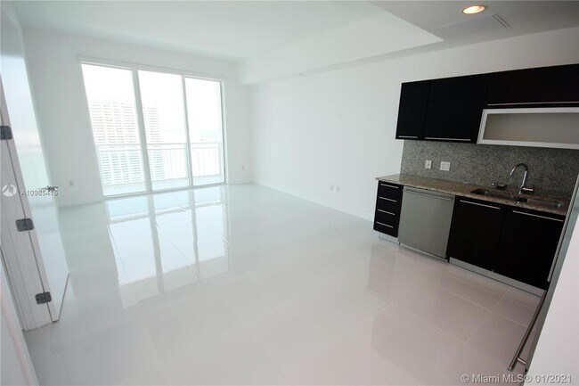 Foto del edificio - 950 Brickell Bay Dr