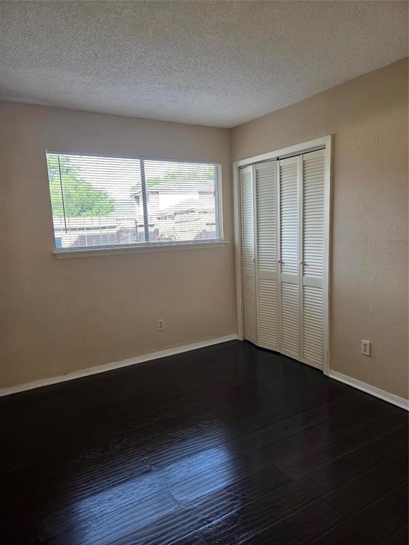Foto del edificio - 12029 Greenwood Forest Dr