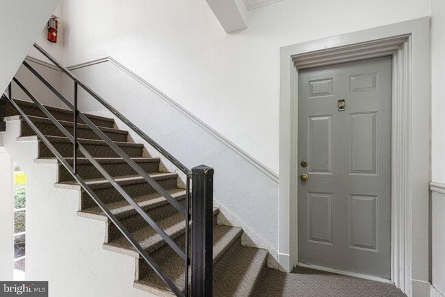 Building Photo - 1804 W Abingdon Dr