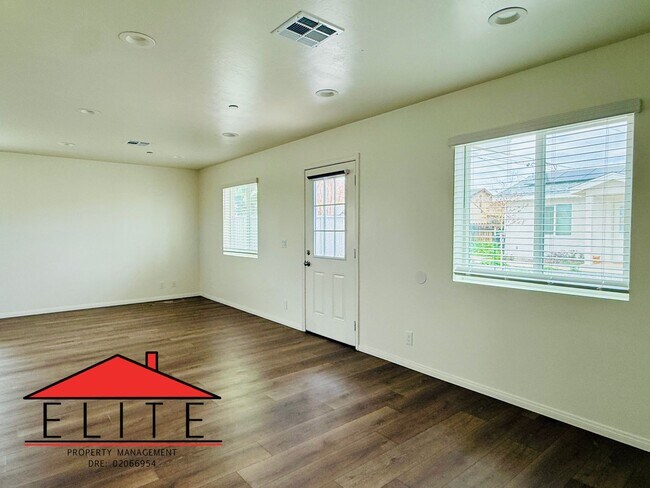 Building Photo - 1113BE