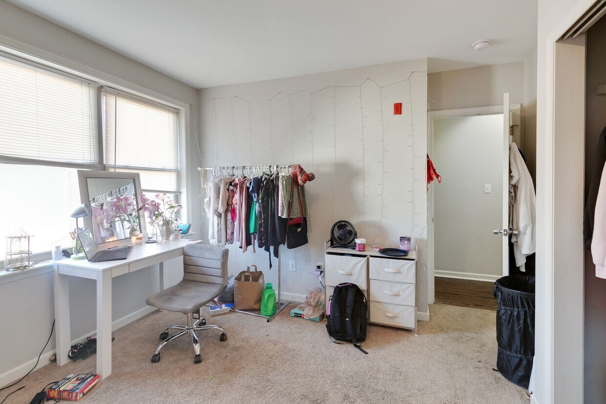 Foto principal - 1628 Willington St