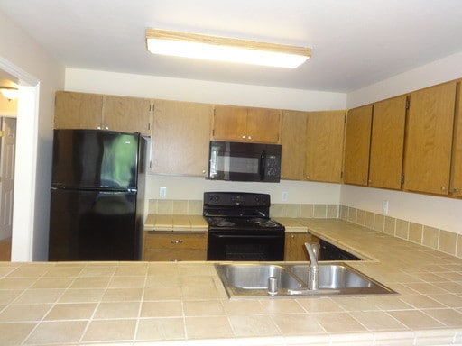 Building Photo - 5400 Mountain Blvd