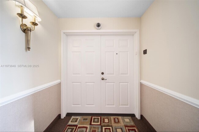 Foto del edificio - 9021 SW 94th St