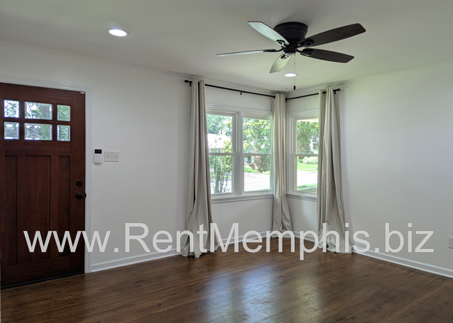 Building Photo - 5049 Alrose Ave